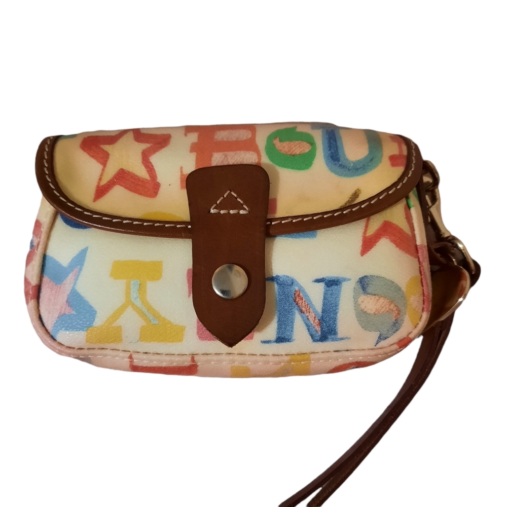 🔥🔥Dooney & Bourke Wristlet with Fun Graffiti Style Writing